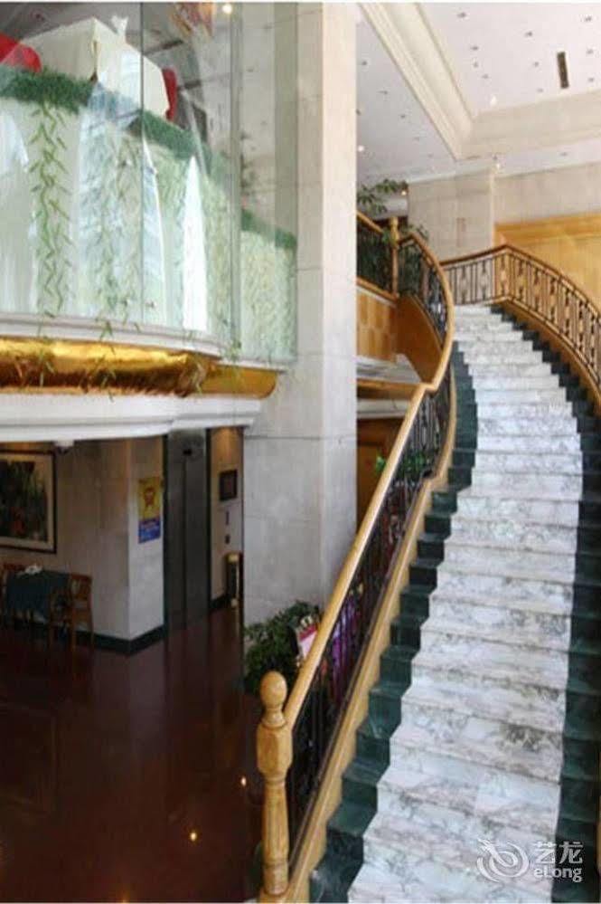 Hampton By Hilton Dalian Zhongshan Eksteriør billede