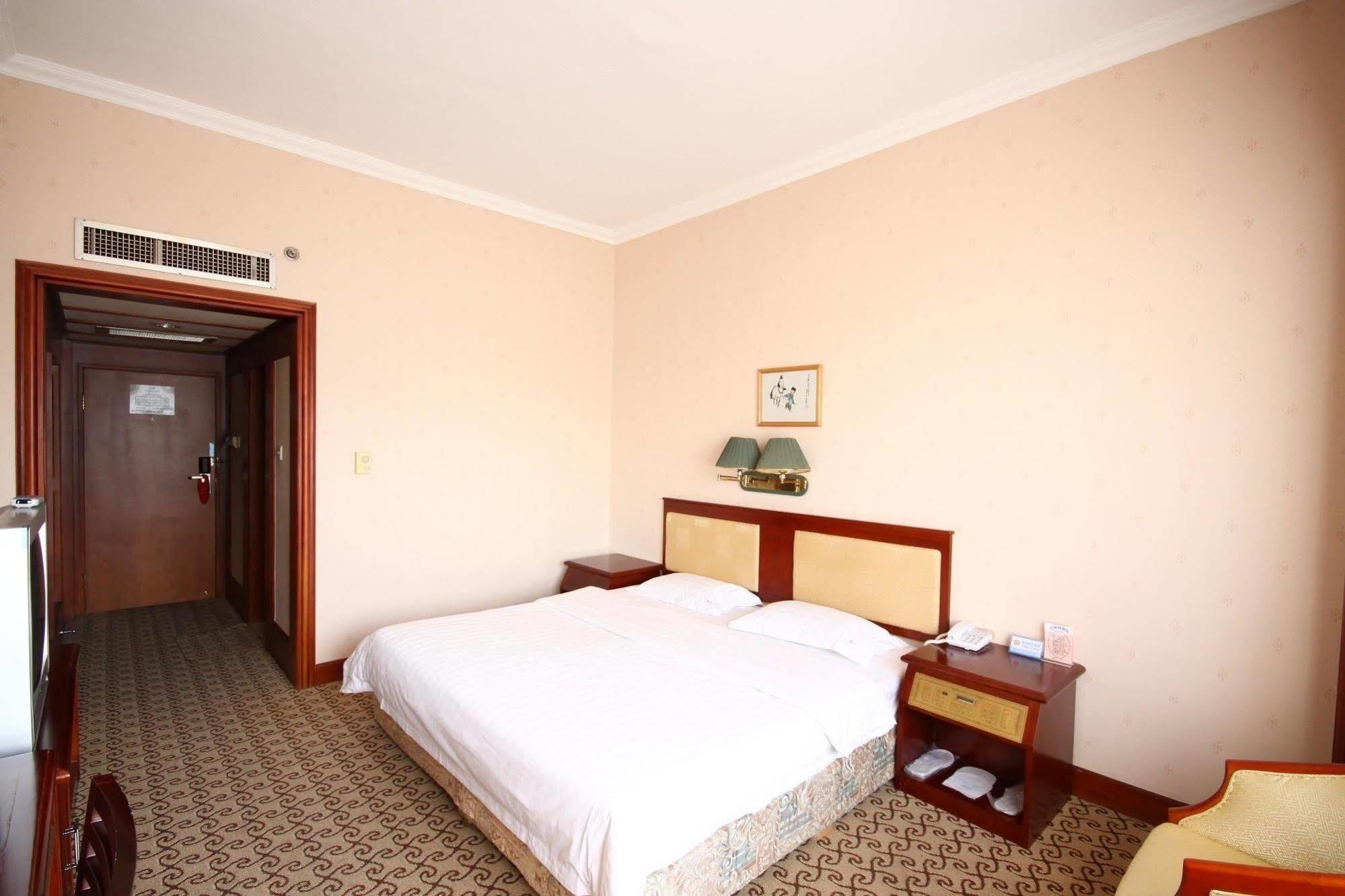 Hampton By Hilton Dalian Zhongshan Eksteriør billede