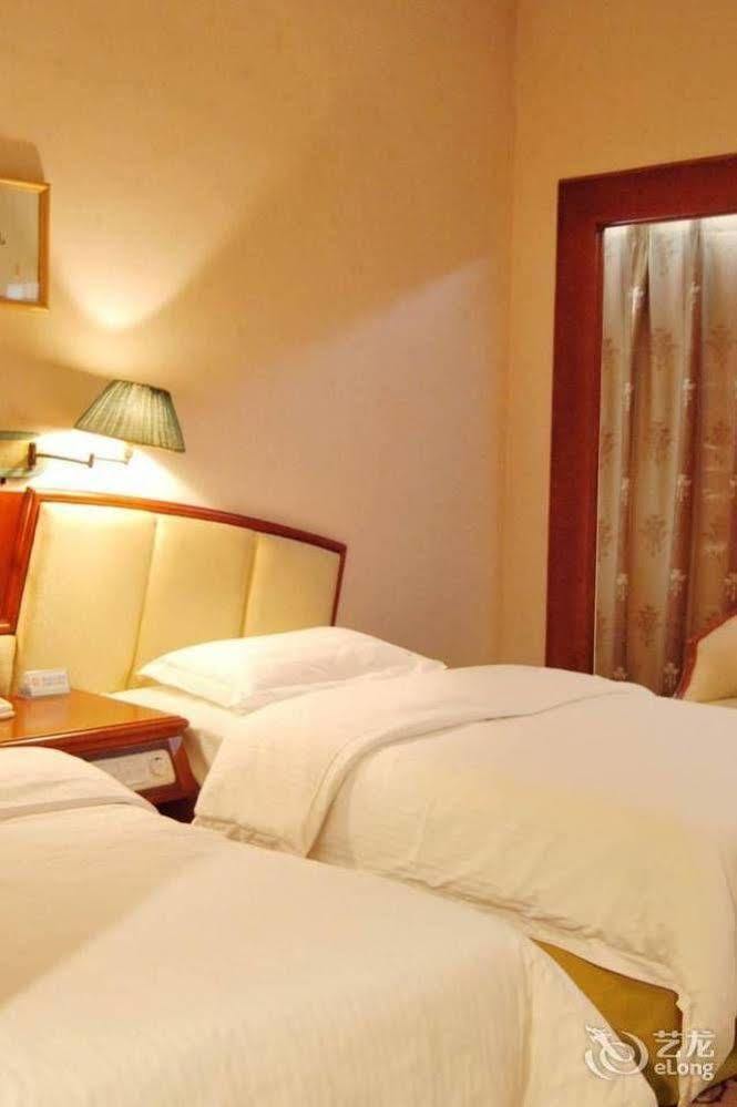 Hampton By Hilton Dalian Zhongshan Eksteriør billede