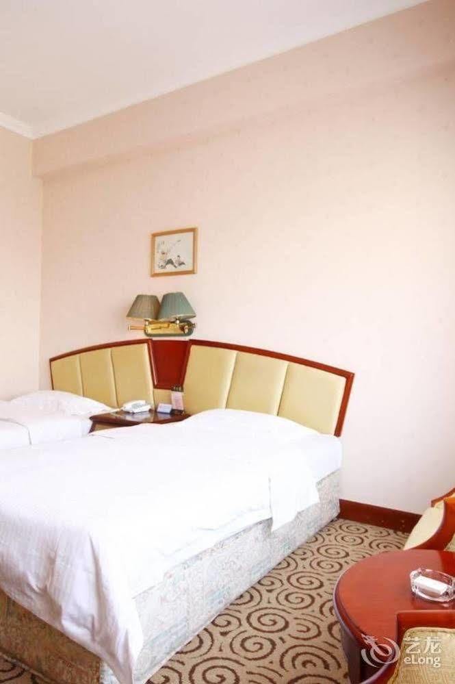 Hampton By Hilton Dalian Zhongshan Eksteriør billede